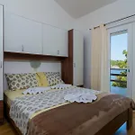 Awesome Home In Zastrazisce With Kitchen