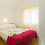 Awesome Home In Zastrazisce With Kitchen